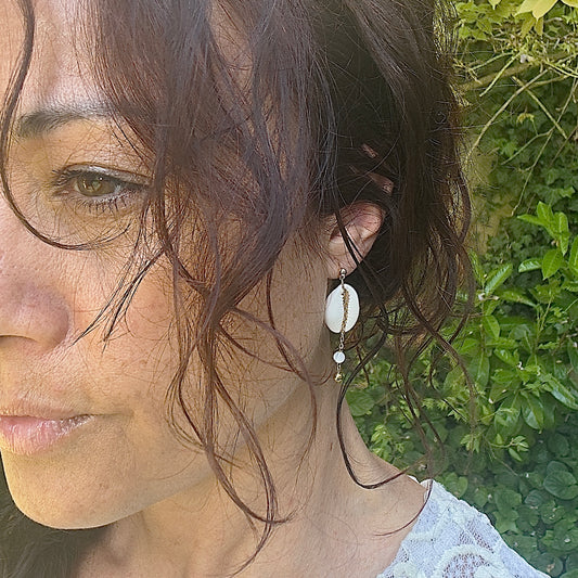 Boucle d'oreilles Cauri (création unique doré)
