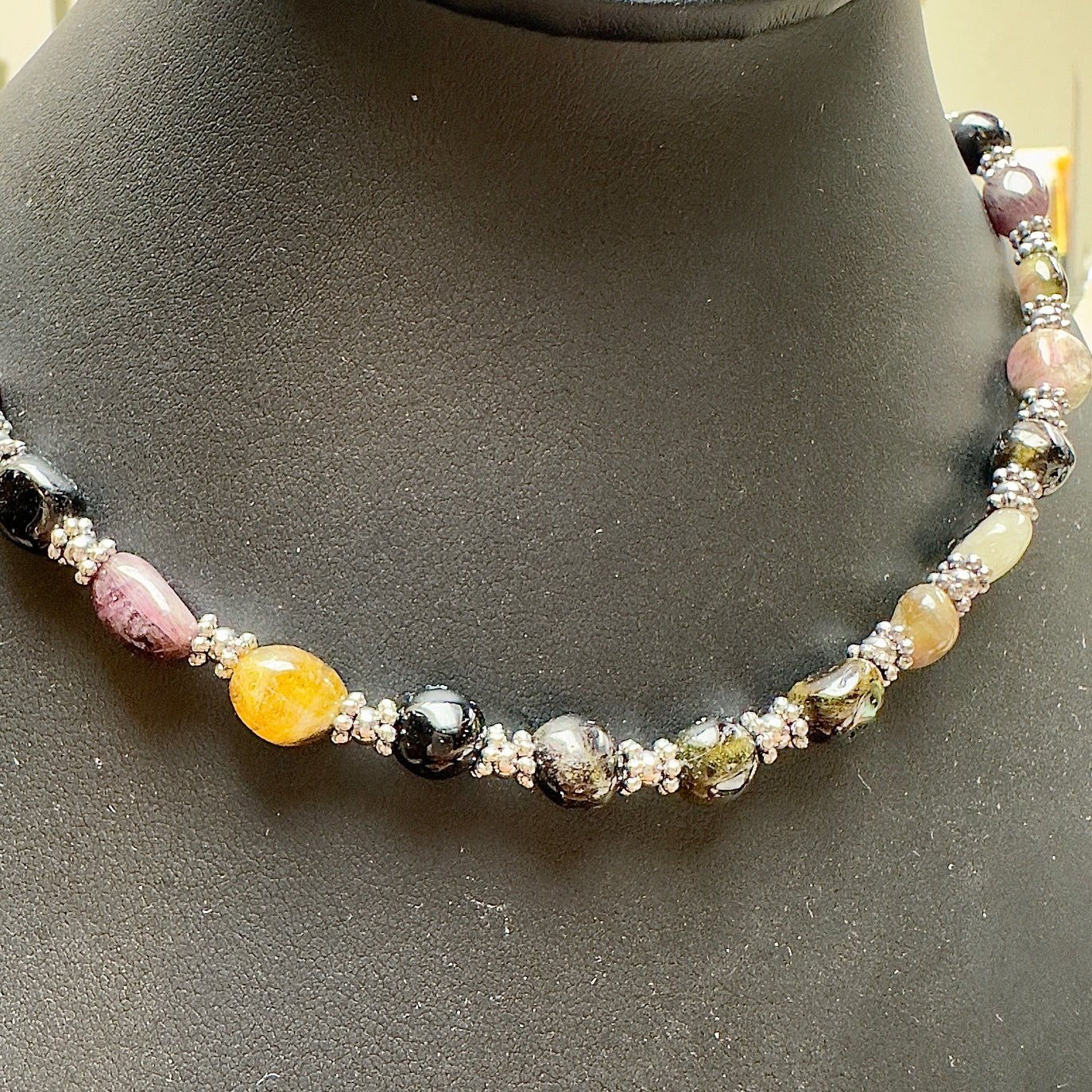 Collier Olie